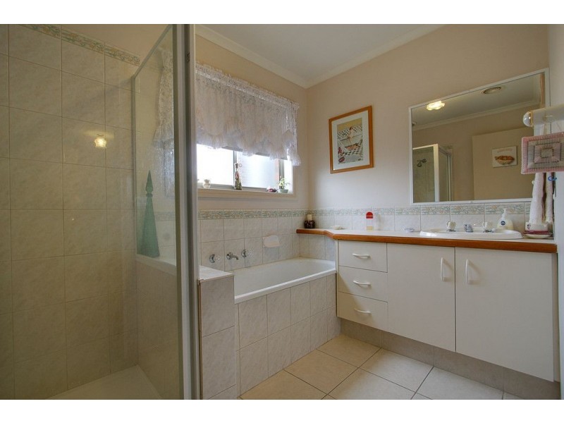 1/20 Station Street, Ferntree Gully VIC 3156