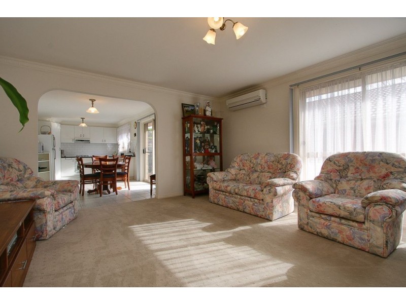 2/5 Joyce Street, Boronia VIC 3155