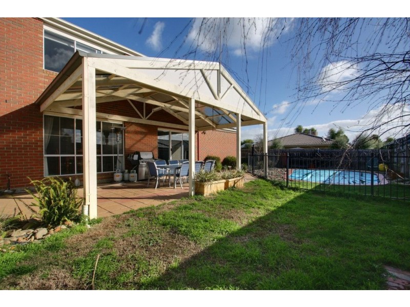 56 Liviana Drive, Rowville VIC 3178