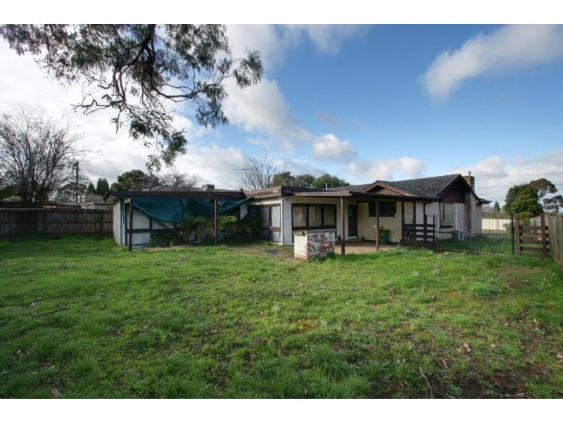 32 Anne Road, Knoxfield VIC 3180