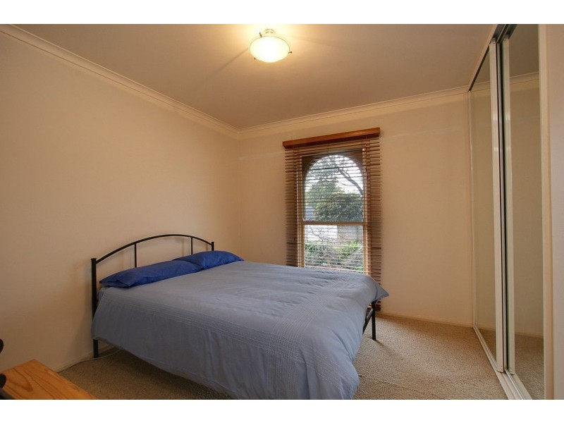 2 Litchfield Avenue, Ferntree Gully VIC 3156