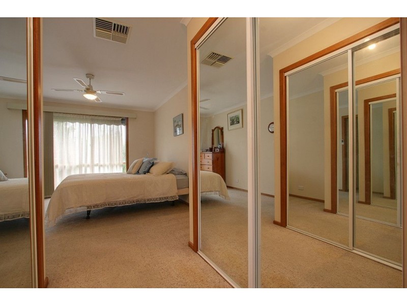 26 Castricum Place, Ferntree Gully VIC 3156