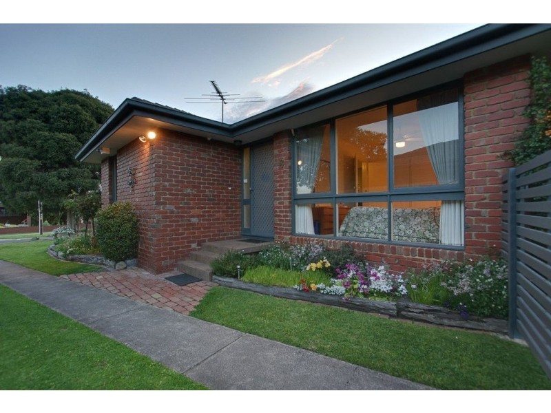 25 Michele Drive, Scoresby VIC 3179