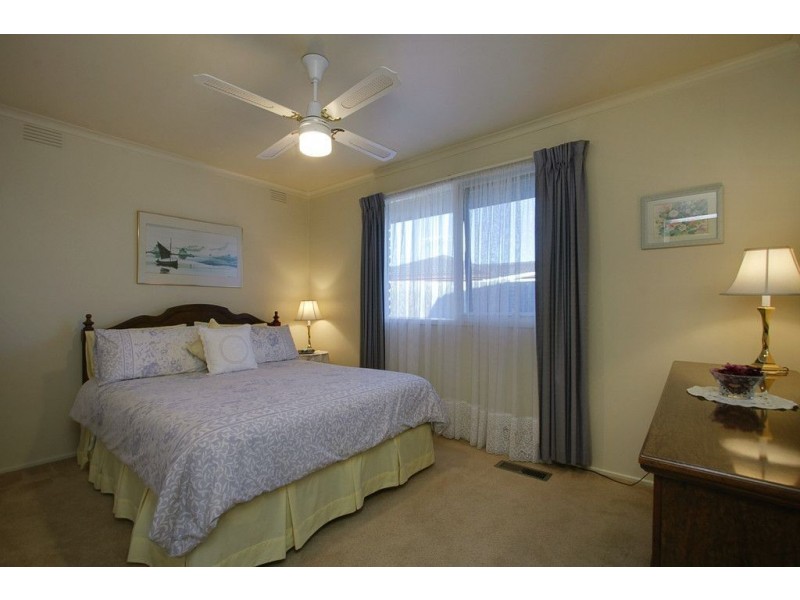 25 Michele Drive, Scoresby VIC 3179