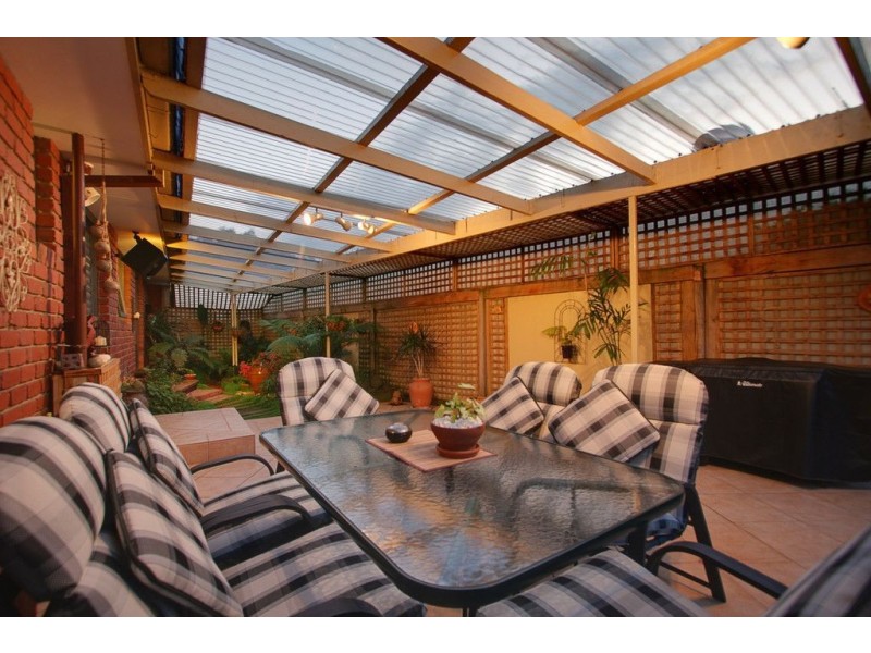25 Michele Drive, Scoresby VIC 3179
