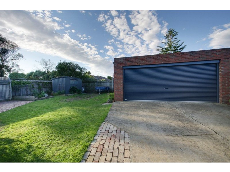25 Michele Drive, Scoresby VIC 3179