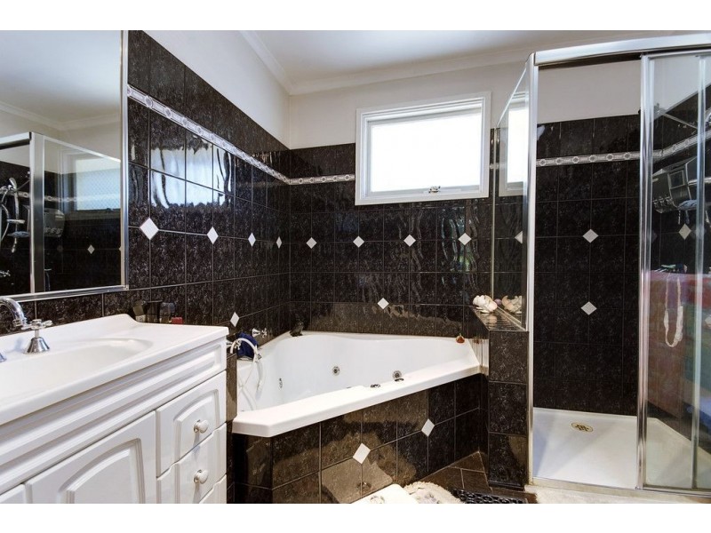 1/165 Stud Road, Wantirna VIC 3152