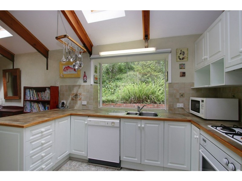 10 Toorak Avenue, The Basin VIC 3154