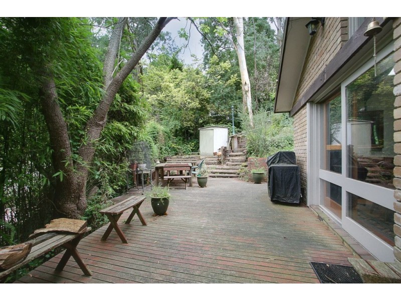 10 Toorak Avenue, The Basin VIC 3154