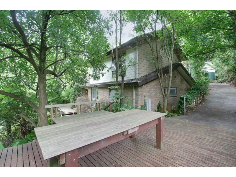 10 Toorak Avenue, The Basin VIC 3154