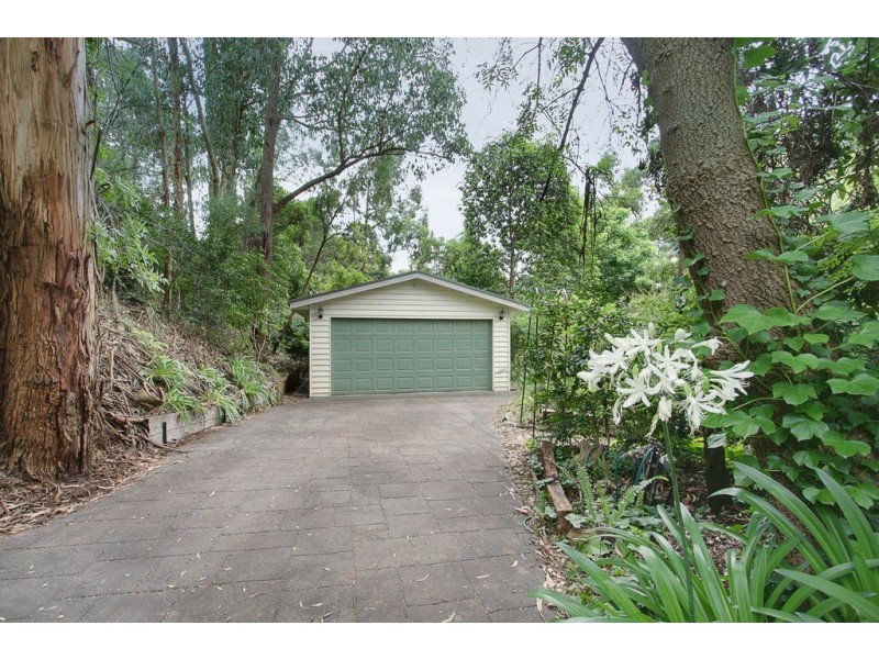 10 Toorak Avenue, The Basin VIC 3154