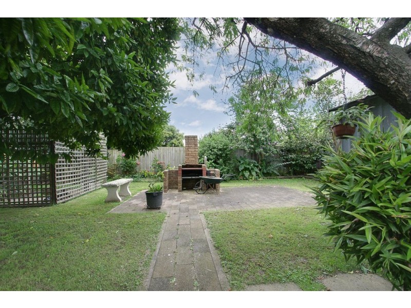 10 Flower Street, Ferntree Gully VIC 3156