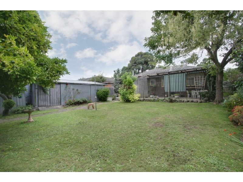 10 Flower Street, Ferntree Gully VIC 3156