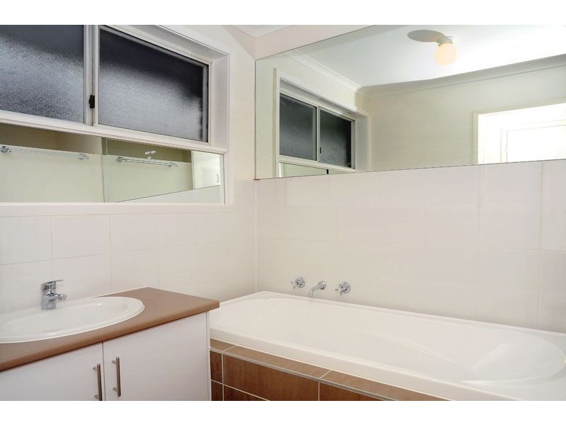 1/16 Bellbird Drive, Bayswater North VIC 3153