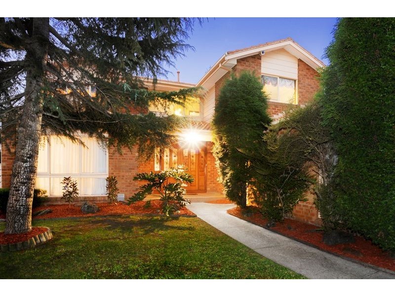 10 Kirrum Close, Wantirna South VIC 3152