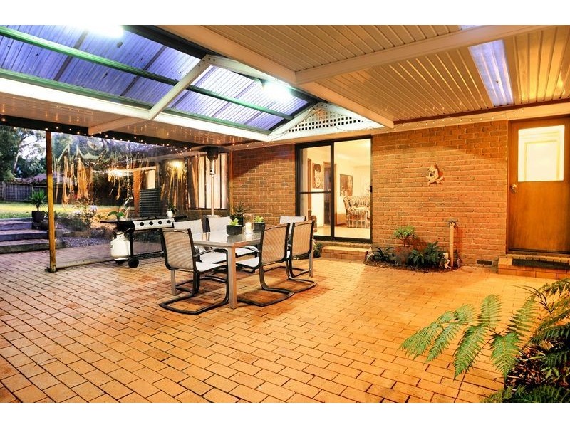 8 Tolhurst Avenue, Boronia VIC 3155