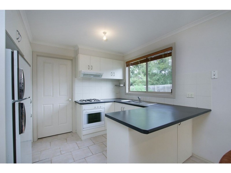 2/67 Forest Road, Ferntree Gully VIC 3156