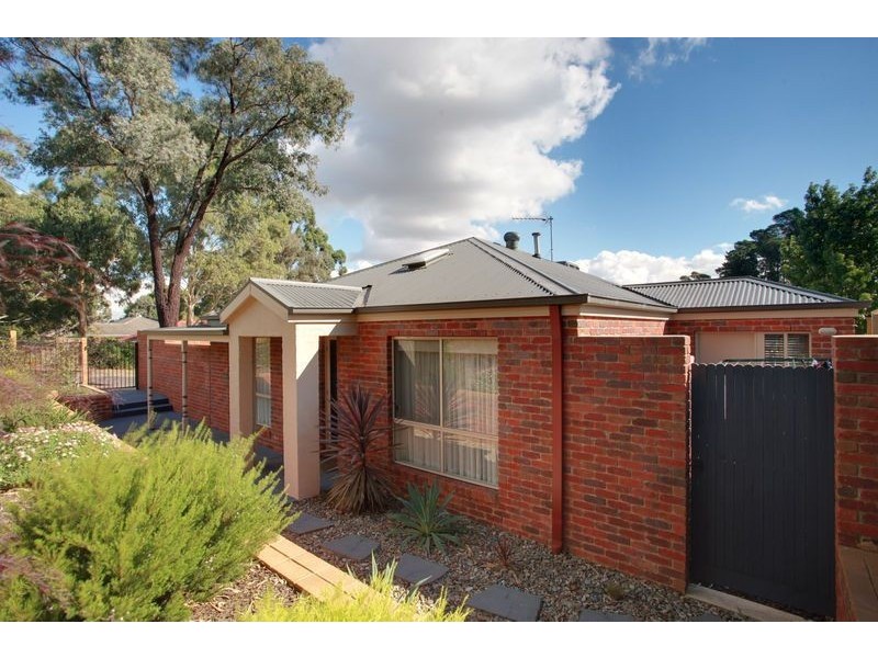 2 Glenburn Road, Boronia VIC 3155