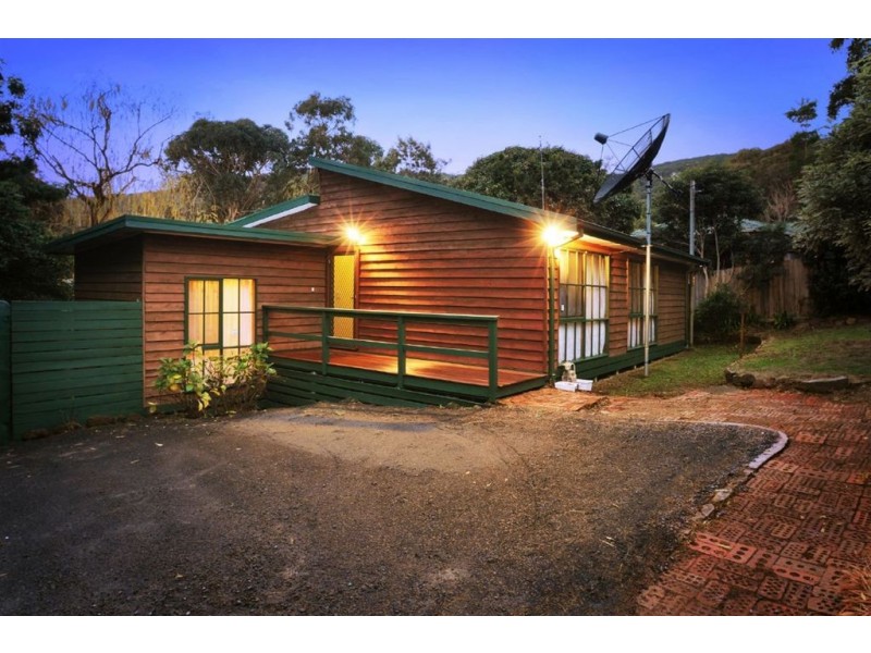 15 Rona Street, Ferntree Gully VIC 3156