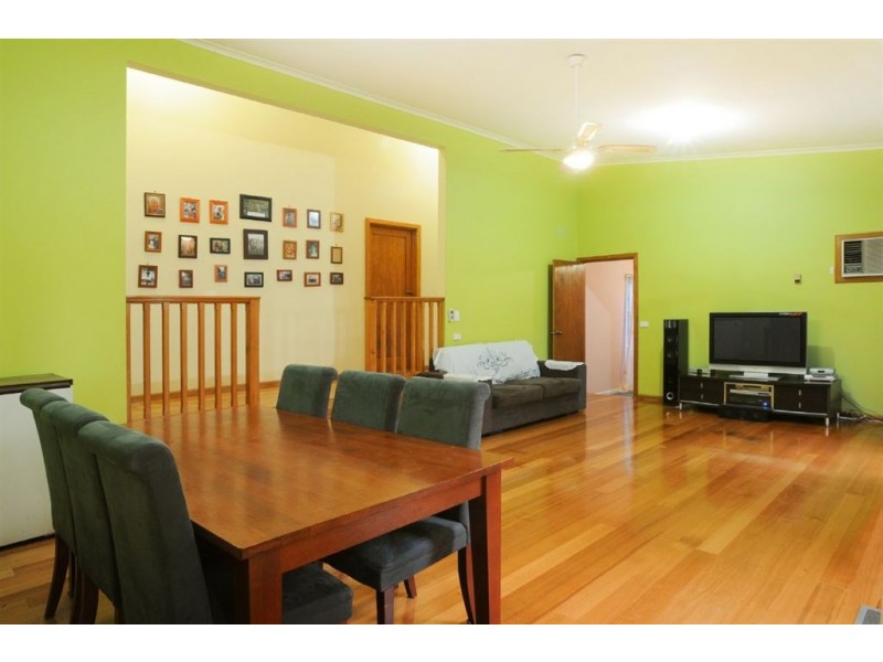 15 Rona Street, Ferntree Gully VIC 3156