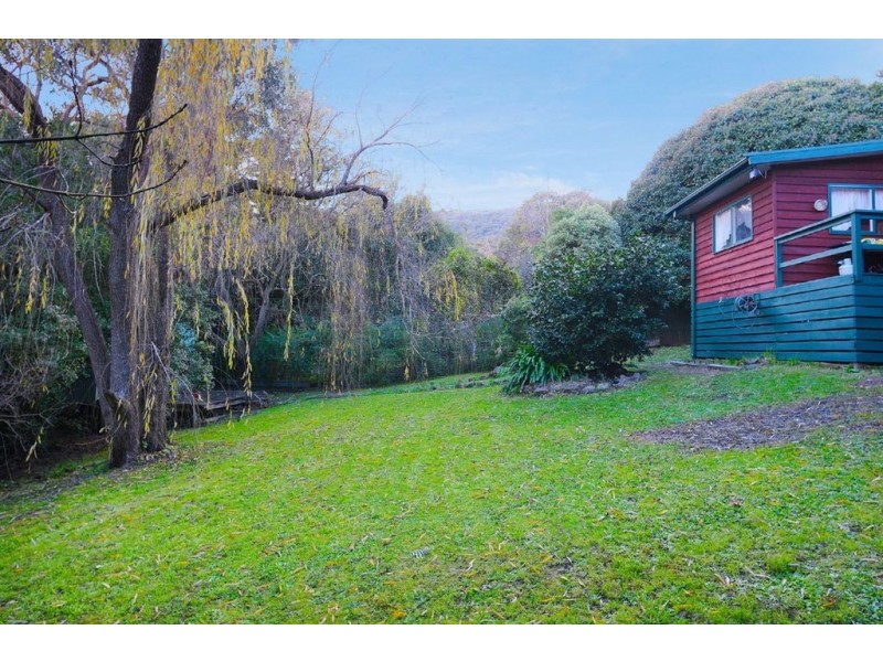 15 Rona Street, Ferntree Gully VIC 3156