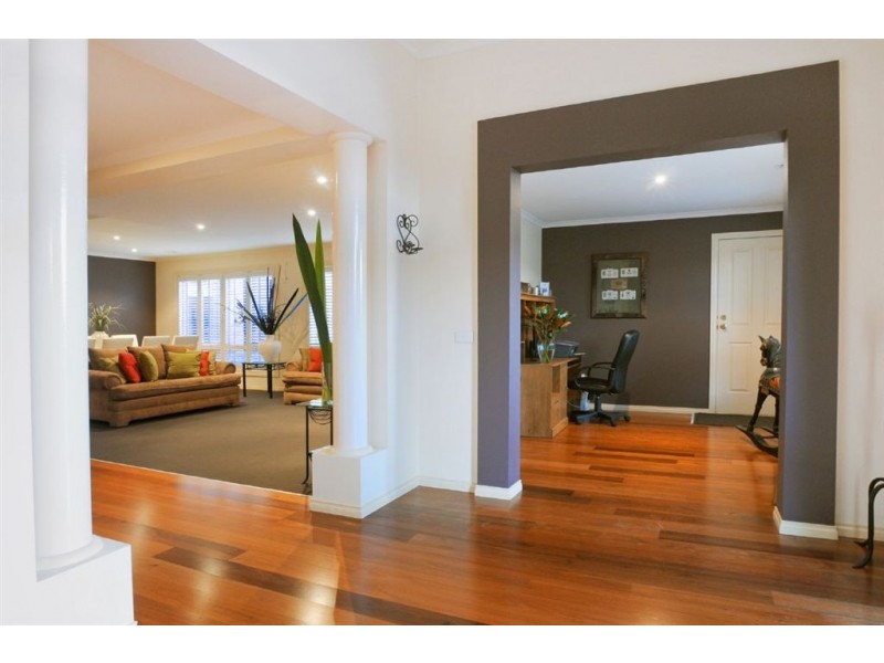 11 Grange Drive, Lysterfield VIC 3156