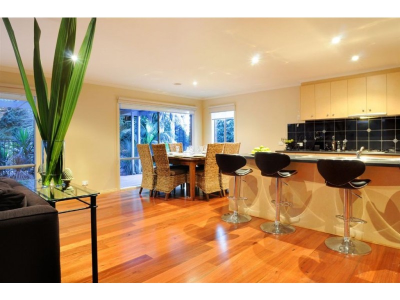 11 Grange Drive, Lysterfield VIC 3156