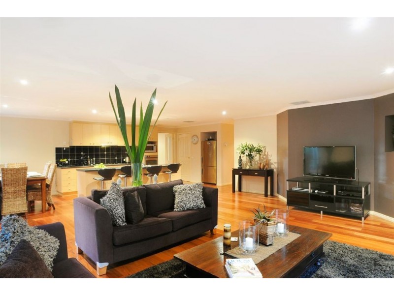 11 Grange Drive, Lysterfield VIC 3156