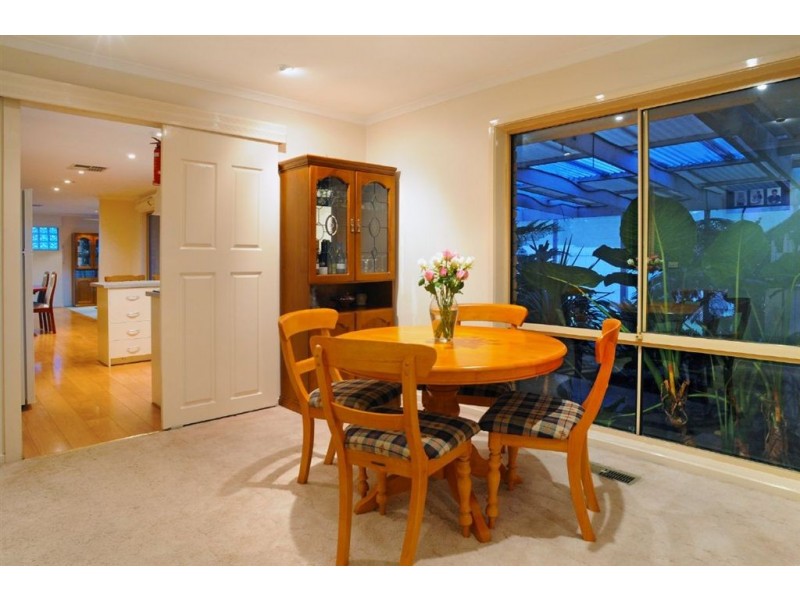 14 Easton Court, Ferntree Gully VIC 3156