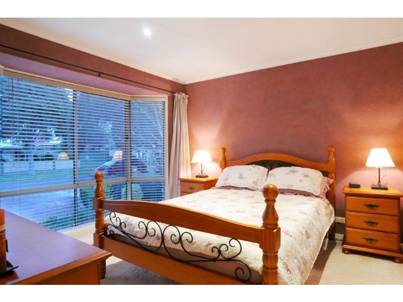 14 Easton Court, Ferntree Gully VIC 3156