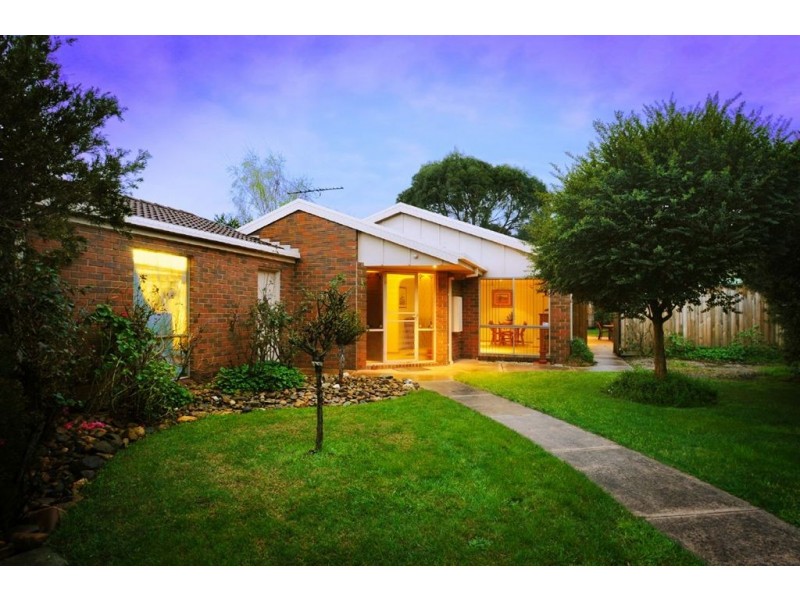 11 Easton Court, Ferntree Gully VIC 3156