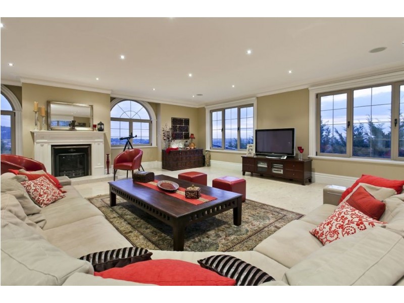 109 Grange Drive, Lysterfield VIC 3156