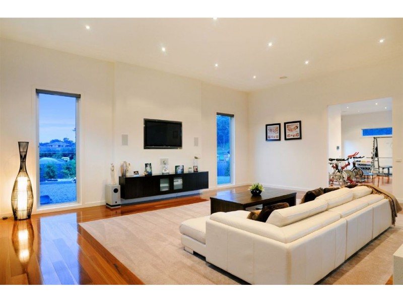 13 Sherwood Way, Lysterfield VIC 3156