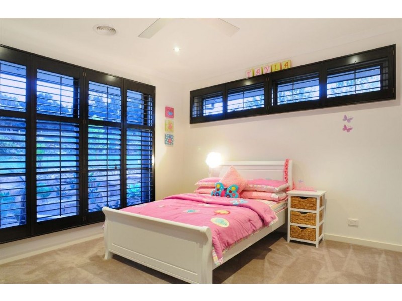 13 Sherwood Way, Lysterfield VIC 3156