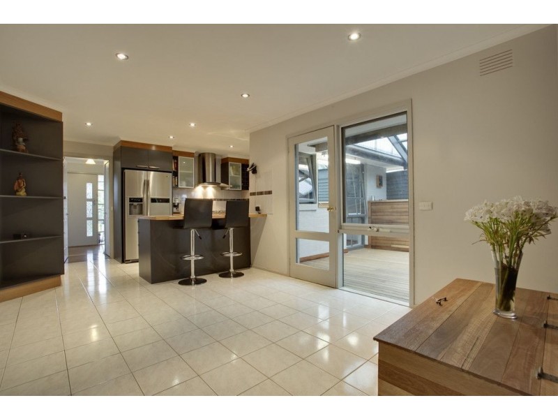 82 Windermere Drive, Ferntree Gully VIC 3156