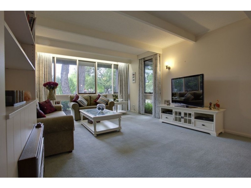 17 Westley Street, Ferntree Gully VIC 3156