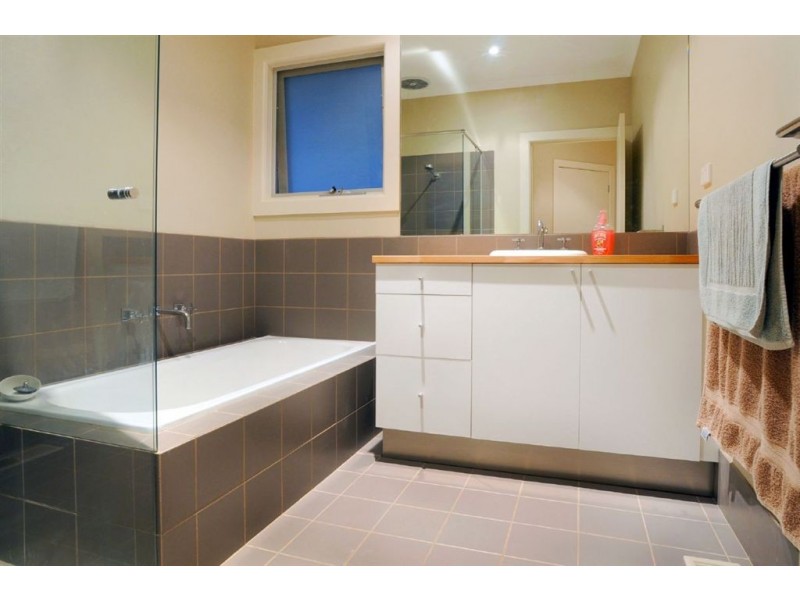 42 Albert Street, Upper Ferntree Gully VIC 3156