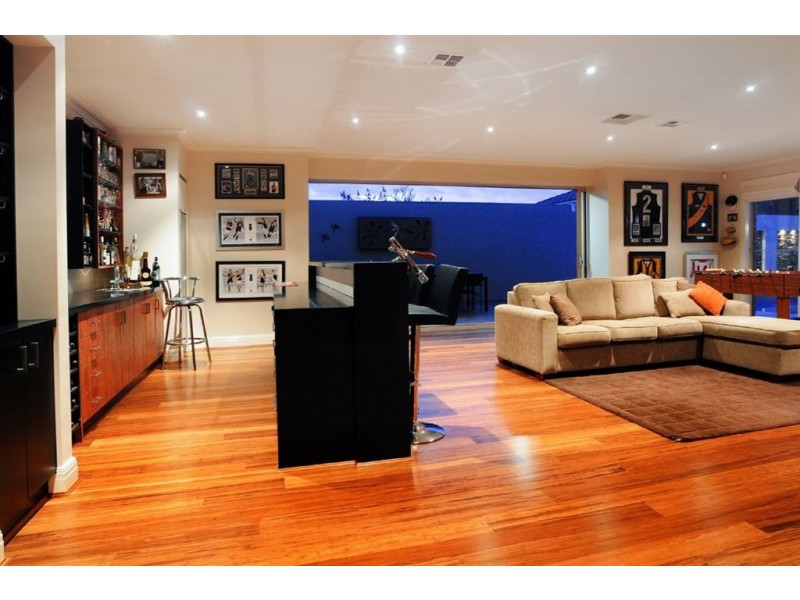 14 Hume Drive, Lysterfield VIC 3156