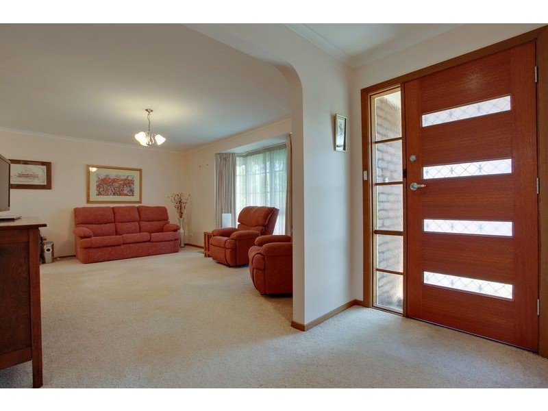 14 Lojosa Court, Ferntree Gully VIC 3156