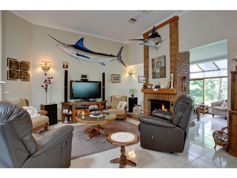 12 Hooker Road, Ferntree Gully VIC 3156