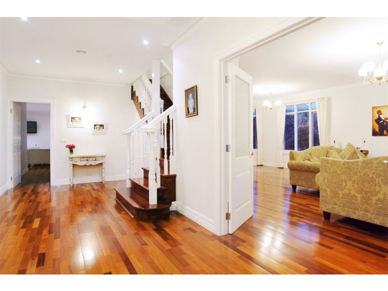 36 Windsor Drive, Lysterfield VIC 3156