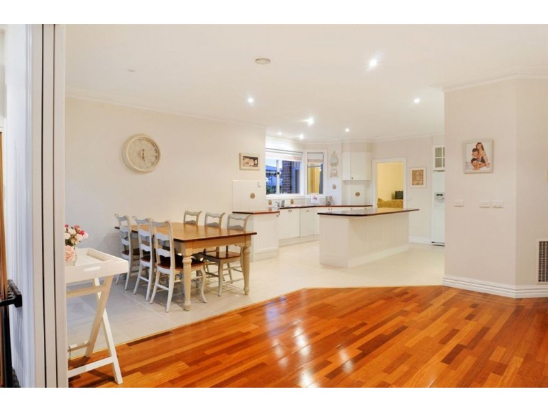 36 Windsor Drive, Lysterfield VIC 3156