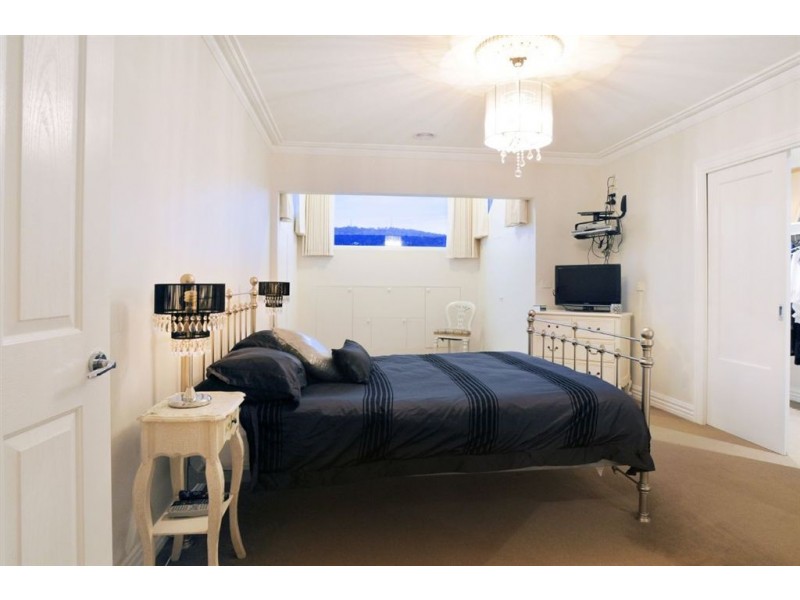 36 Windsor Drive, Lysterfield VIC 3156