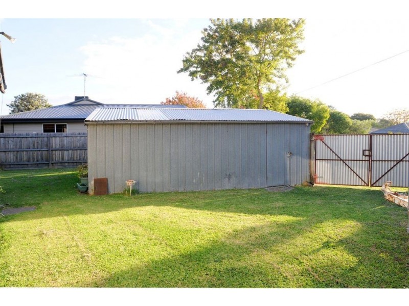 18 Lydford Road, Ferntree Gully VIC 3156
