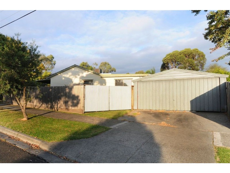 18 Lydford Road, Ferntree Gully VIC 3156
