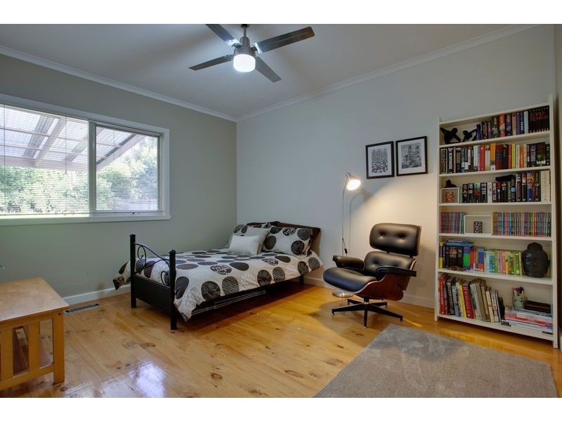 43 McDonald Crescent, Boronia VIC 3155