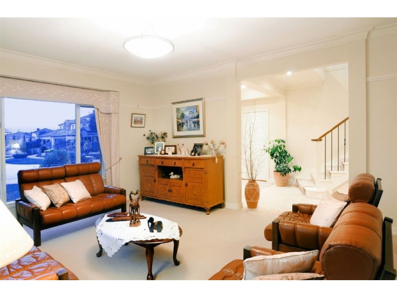 5 Woods Place, Rowville VIC 3178