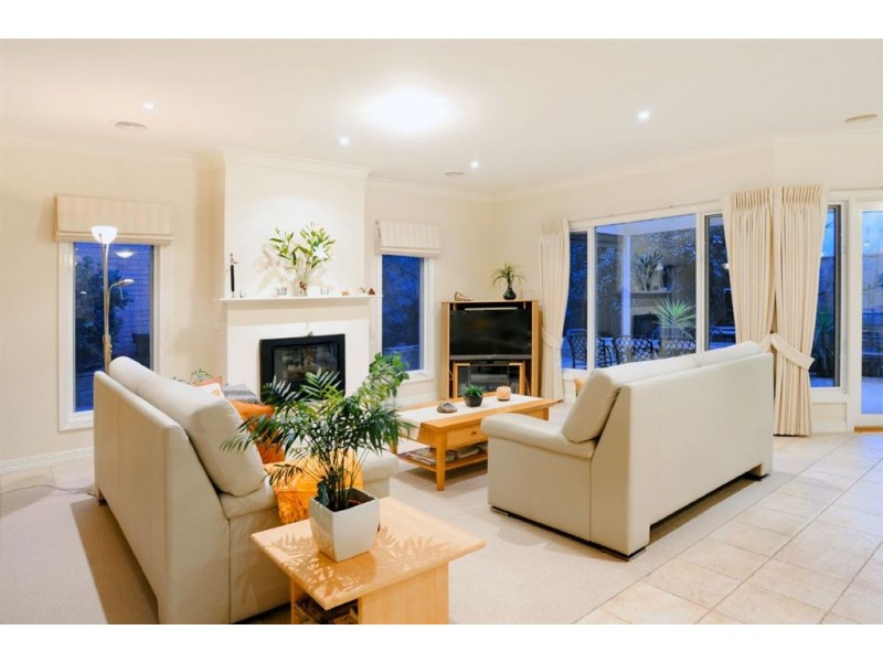 5 Woods Place, Rowville VIC 3178