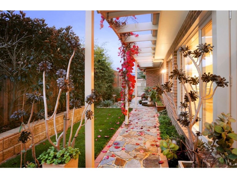 5 Woods Place, Rowville VIC 3178