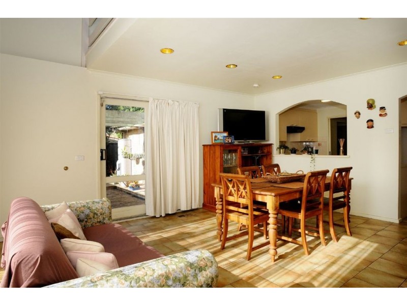 160 Windermere Drive, Ferntree Gully VIC 3156